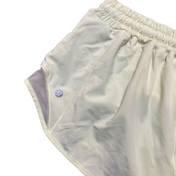 Lululemon Women’s Size‎ 8 Hotty Hot Low Rise Short 2.5" Crispin Green - Picture 7 of 9